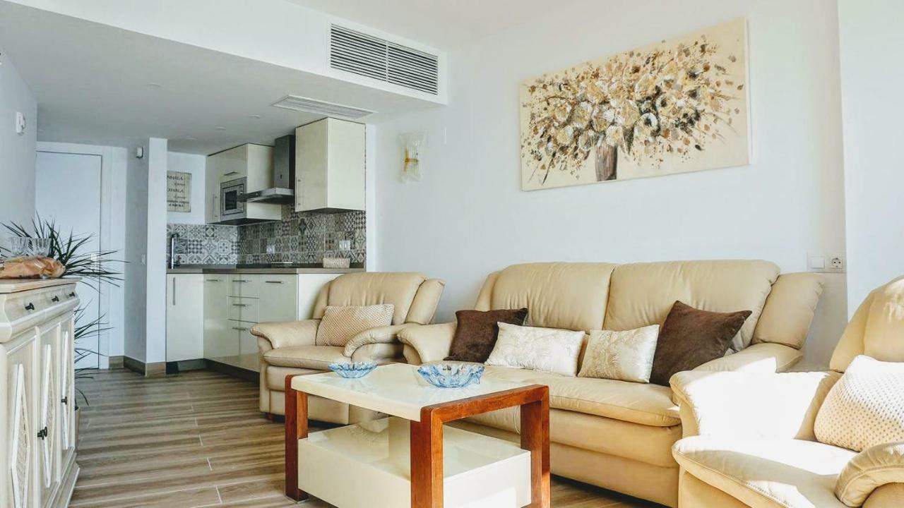 Beachfront Apartment In Fuengirola With Sea Views Eksteriør bilde